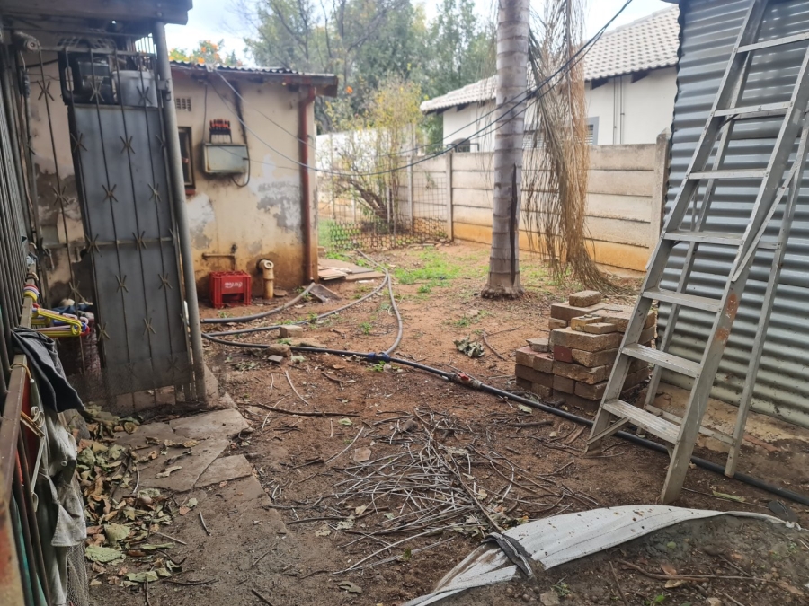 Commercial Property for Sale in Oos Einde North West